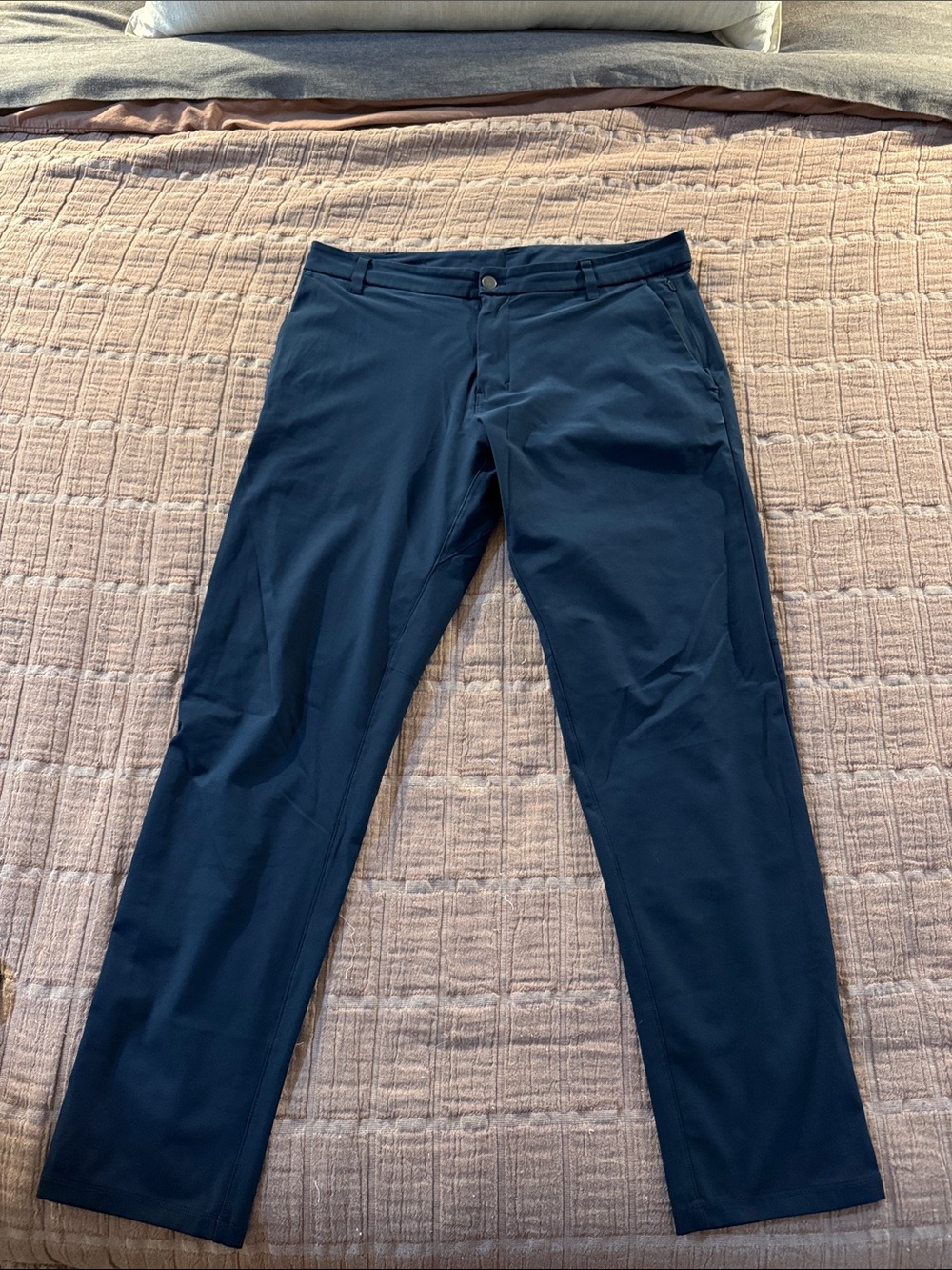 Lululemon ABC Classic Fit Trousers in Navy - 34x30